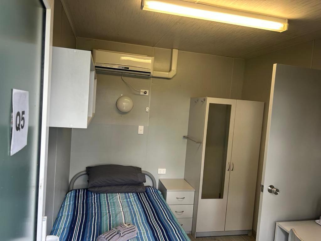 Gundy Pub & Caravan Park Gundiah Экстерьер фото