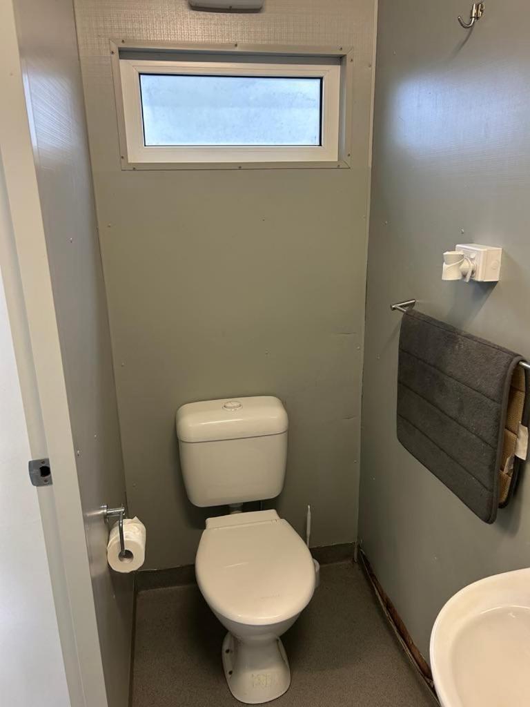 Gundy Pub & Caravan Park Gundiah Экстерьер фото