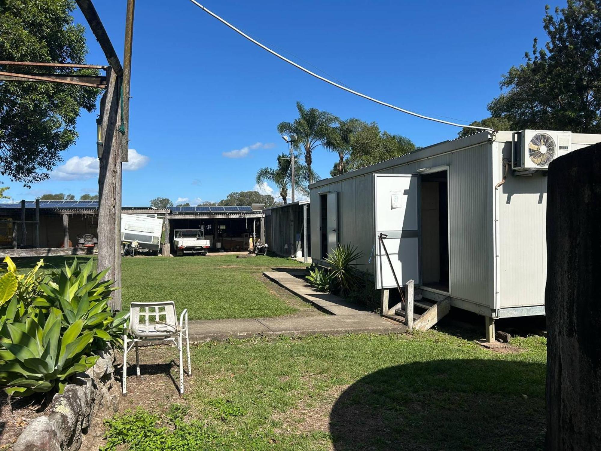 Gundy Pub & Caravan Park Gundiah Экстерьер фото